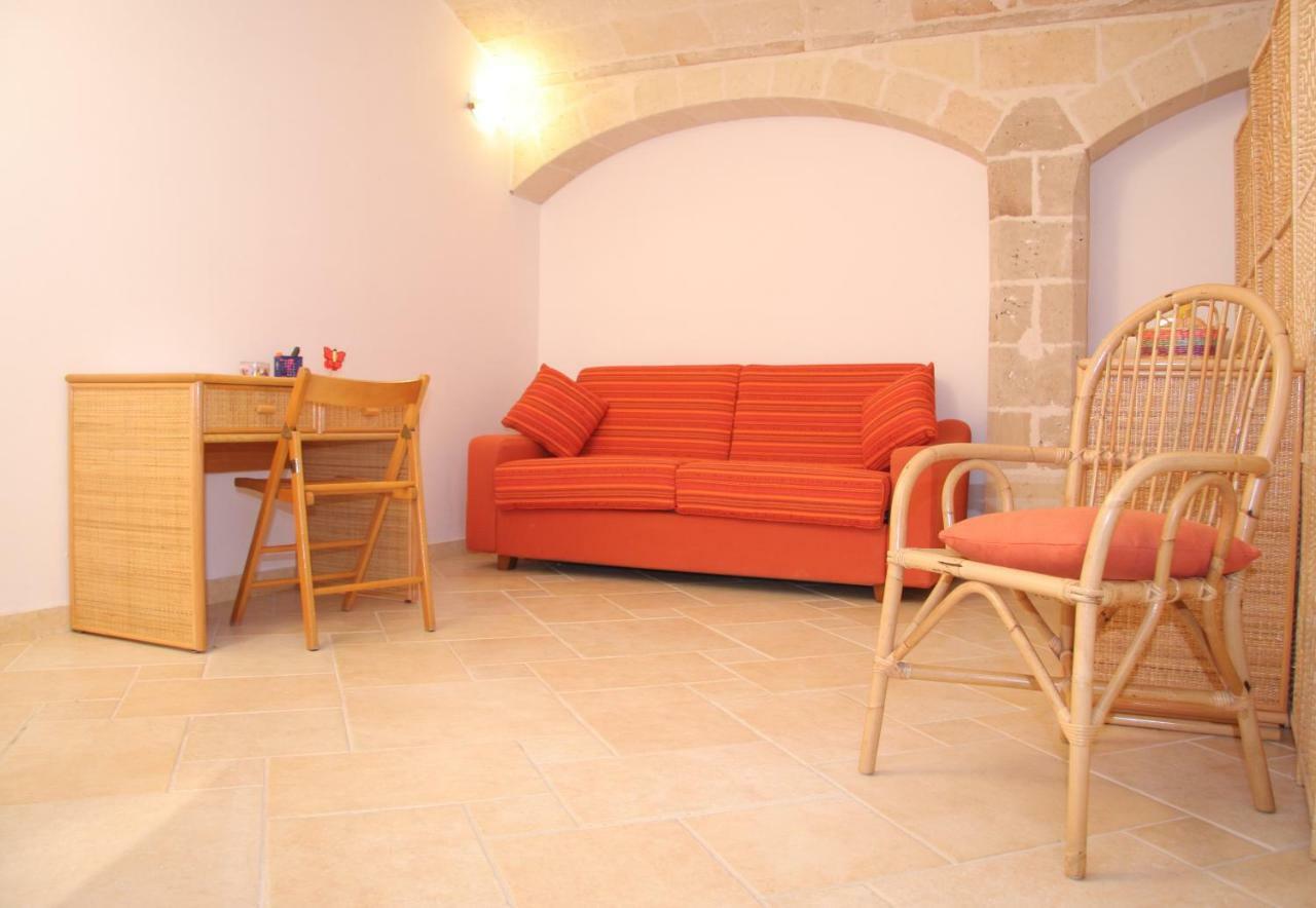 Villa Boschetto B&B - Apartments Maruggio Exterior photo